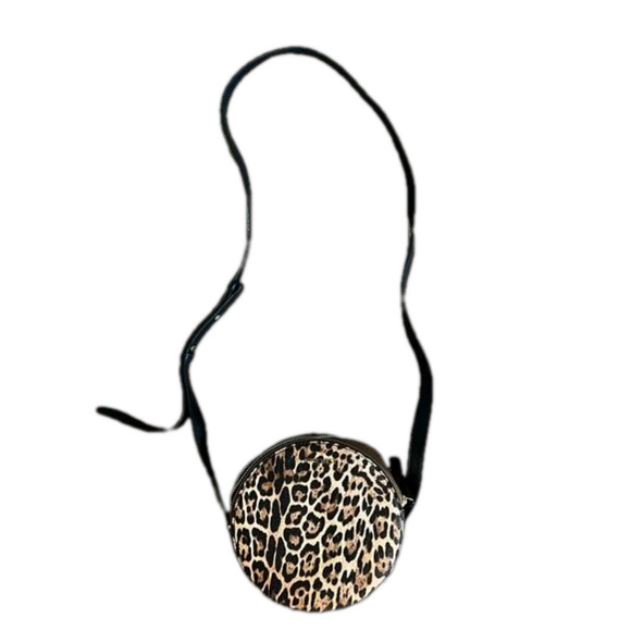 NINE WEST cheetah round crossbody bag! - Picture 1 of 7